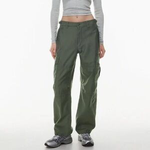 TNA Aritzia Supply Cargo Pants Green 10 Utility Military Wide Leg Streetwear